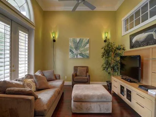 Photo of 11 NE Lofting Way