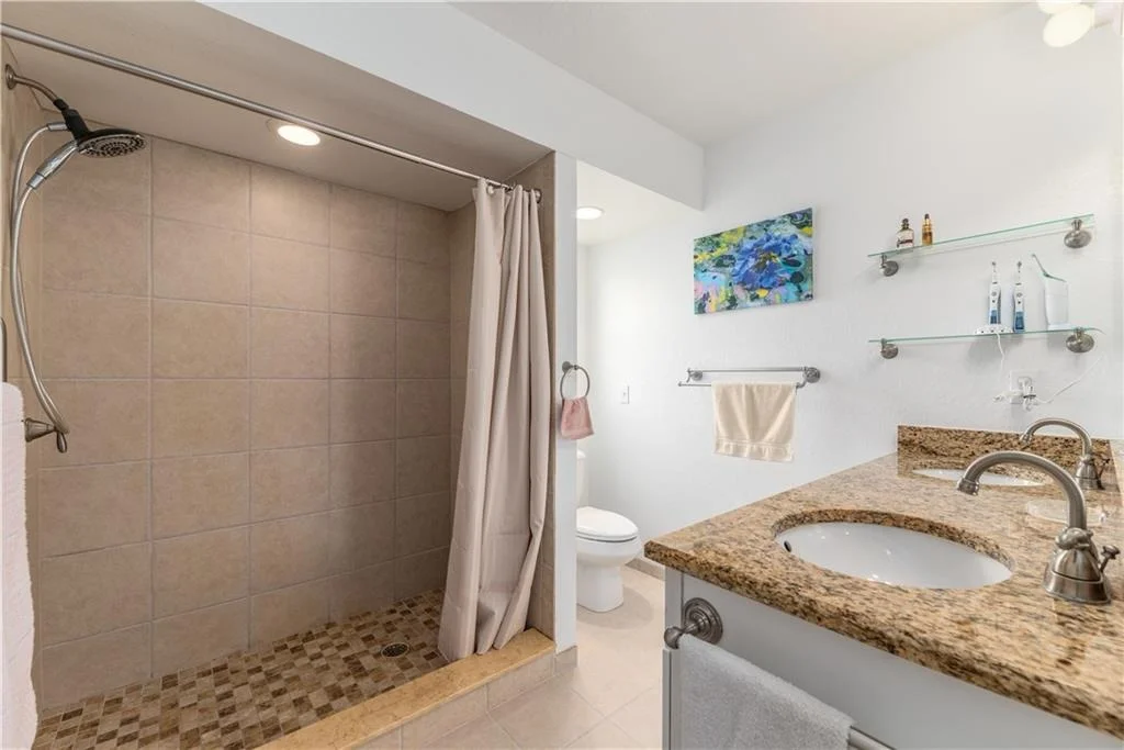 Photo of 826 SW Rustic Circle