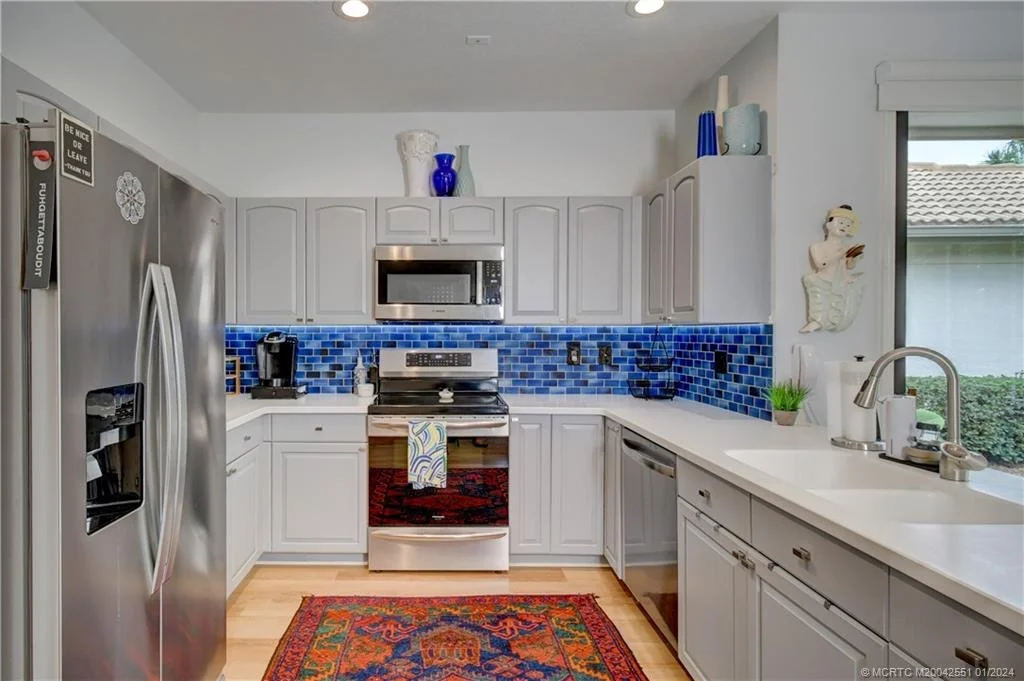 Photo of 3290 SE Cambridge Drive