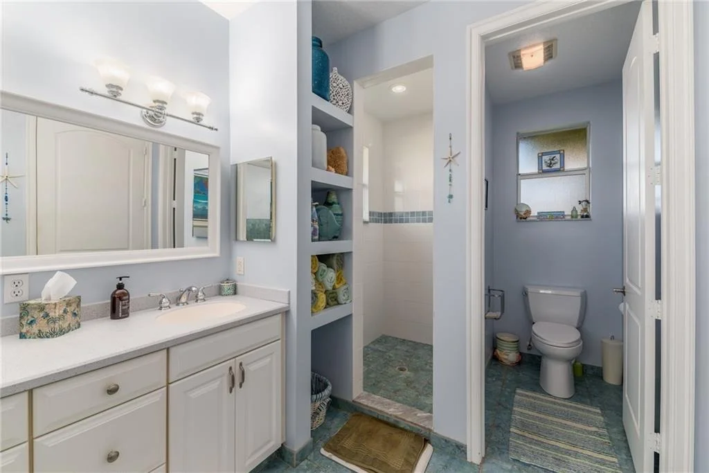 Photo of 2340 NW Bay Colony Drive