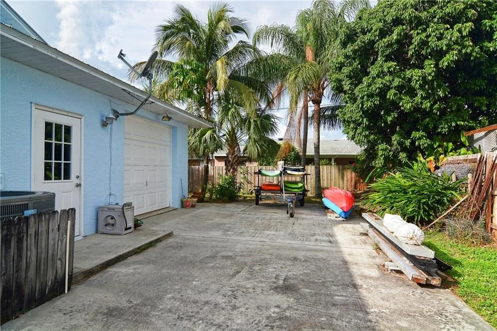 Photo of 5481 SE Nassau Terrace