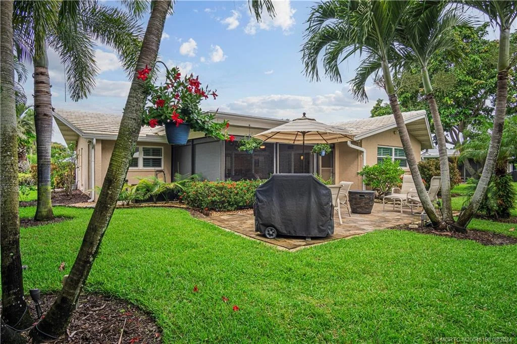 Photo of 1833 SE Granada Lane
