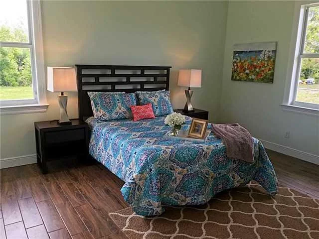 Photo of 5424 SE Horseshoe Point Road