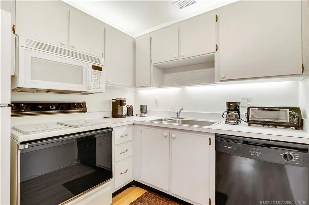Photo of Unit DD4 at 2600 SE Ocean Boulevard
