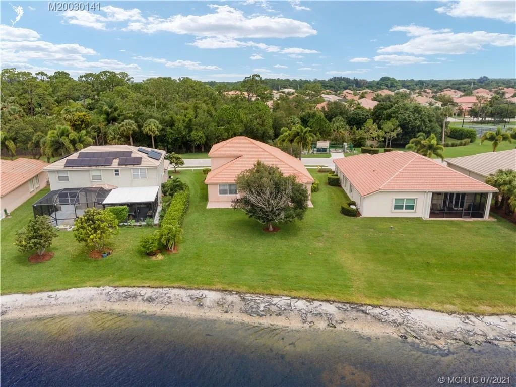 Photo of 1385 SE Legacy Cove Circle