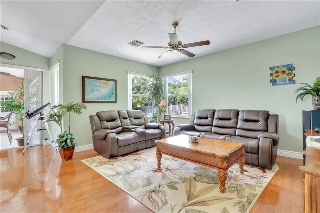 Photo of 4310 SE Bayshore Terrace
