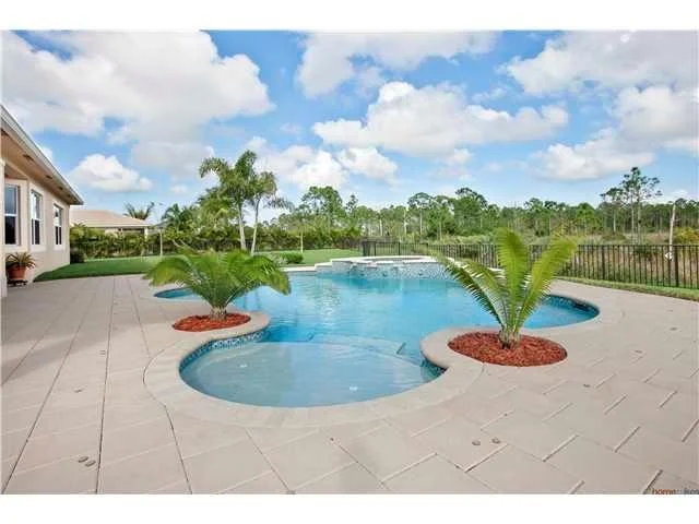 Photo of 7535 SE Laque Circle