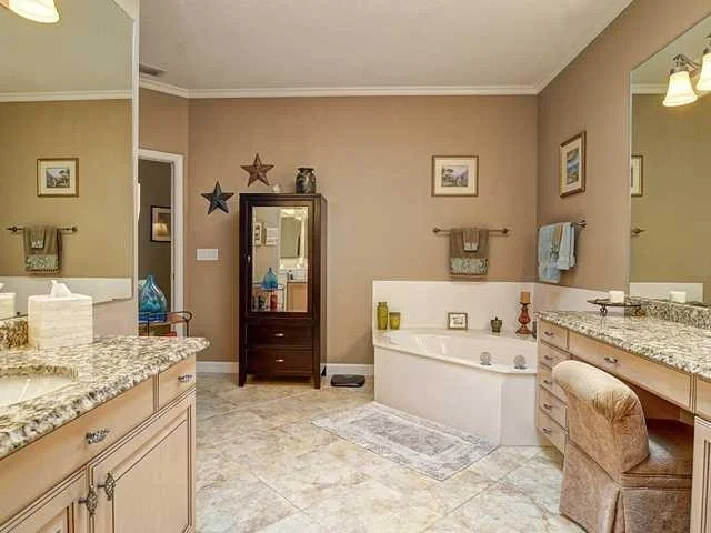 Photo of 3456 SE Putnam Court