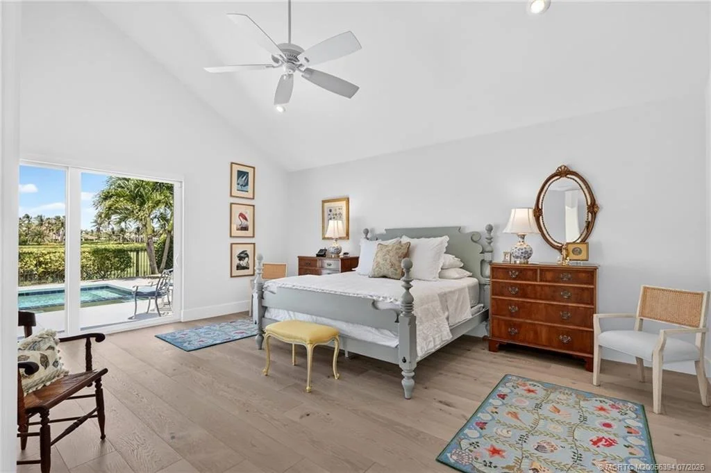 Photo of 6943 SE Harbor Circle