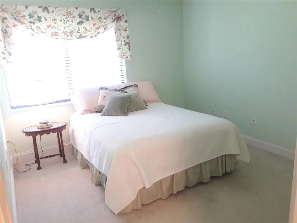 Photo of 3422 SE Fairway W