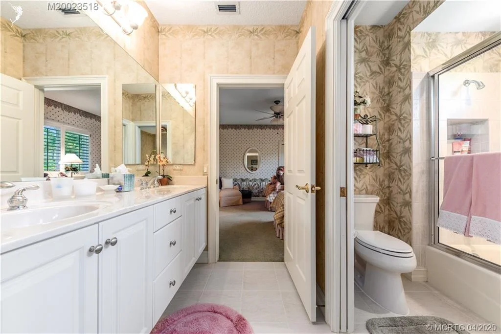 Photo of 1920 SE Colony Way