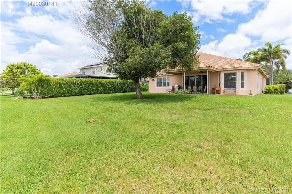Photo of 1385 SE Legacy Cove Circle