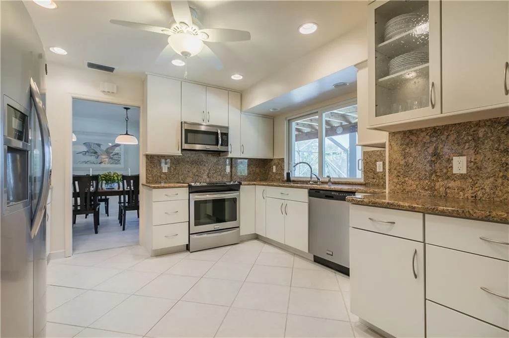 Photo of 3927 SE Fairway E