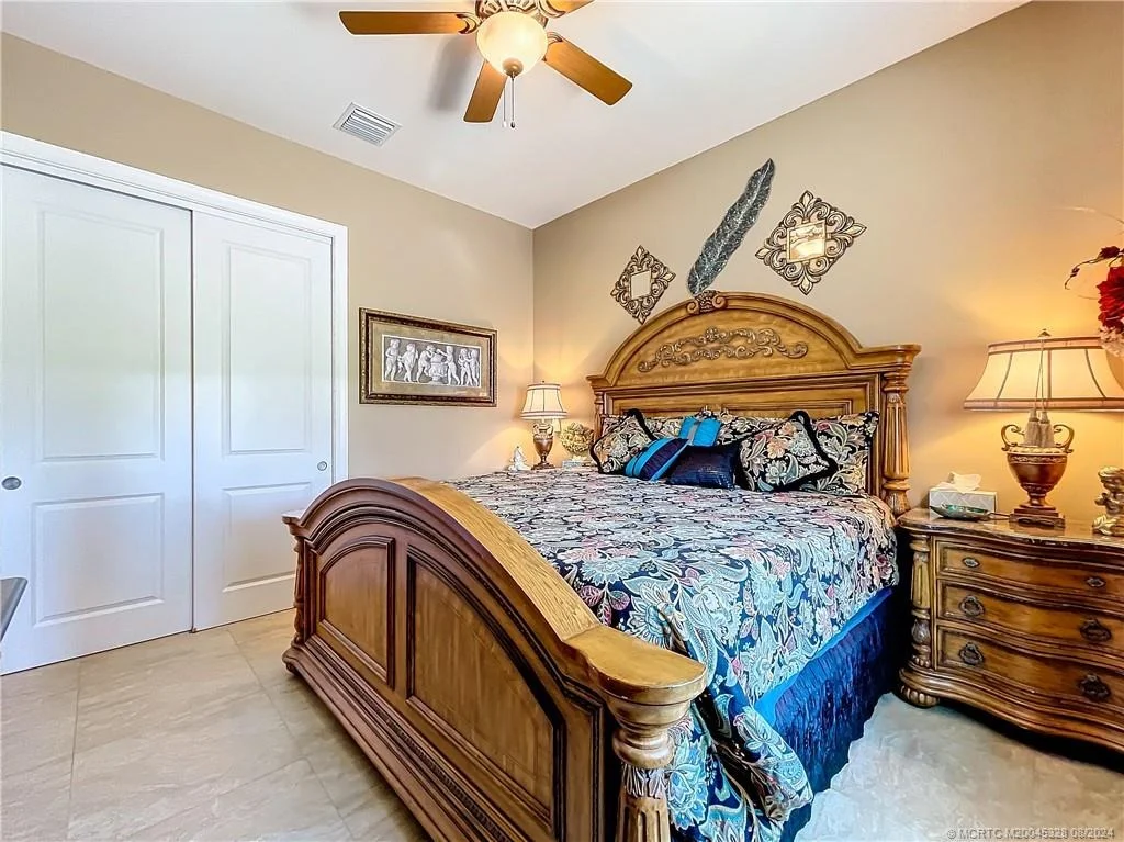 Photo of 4459 SE Bayshore Terrace