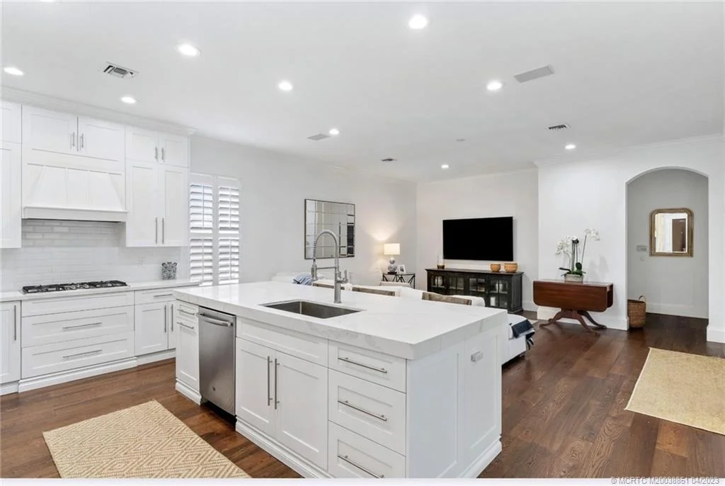 Photo of 125 Barcelona Drive