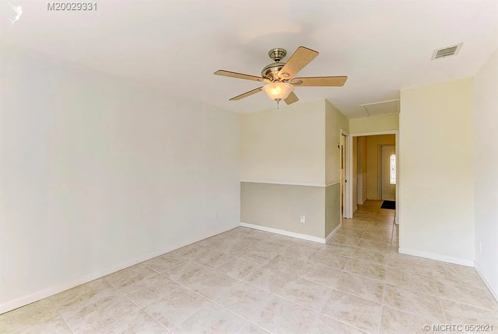Photo of 799 SW Tanglewood Trail