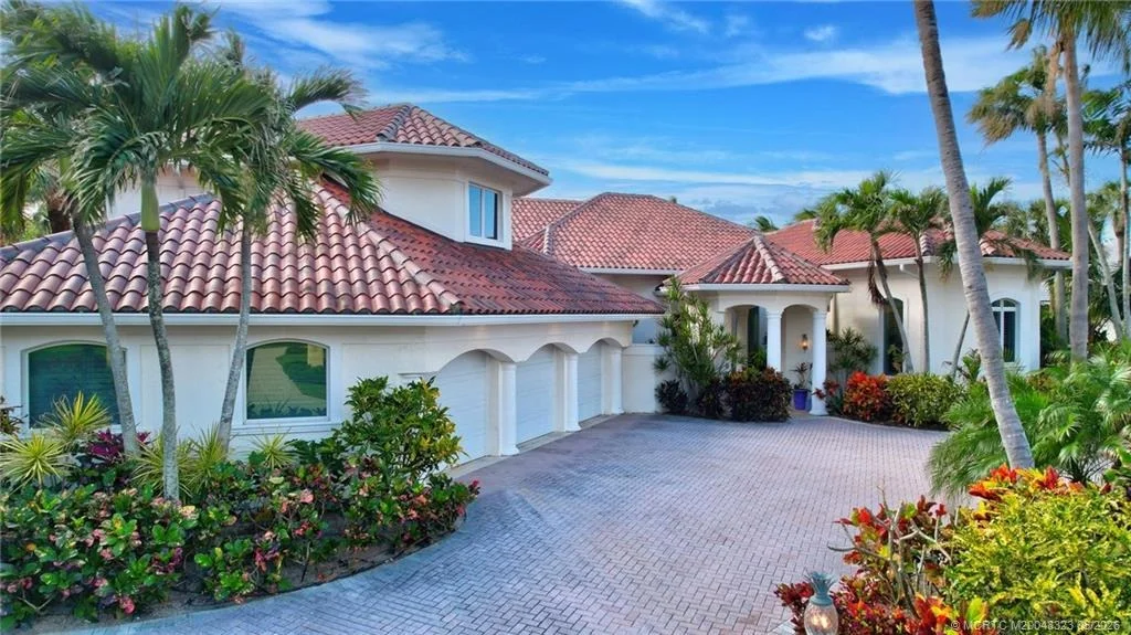 Photo of 2995 SE Dune Drive
