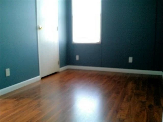 Photo of 206 SE Easy Street