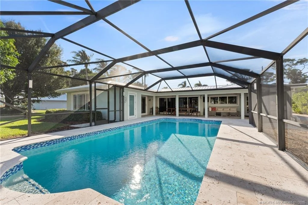 Photo of 1275 NW Pine Lake Drive