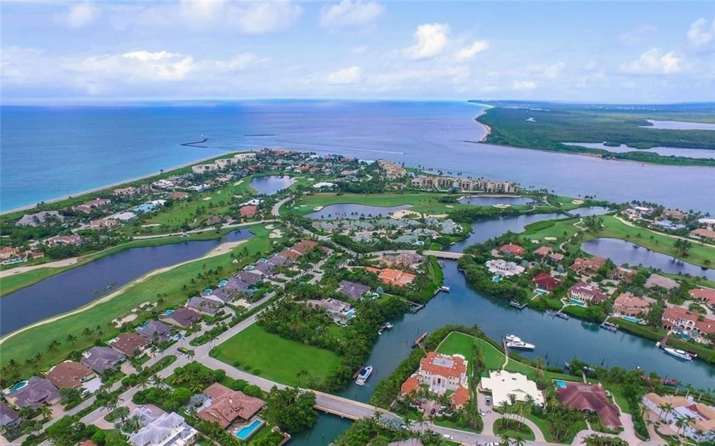 Photo of 6934 SE Harbor Circle