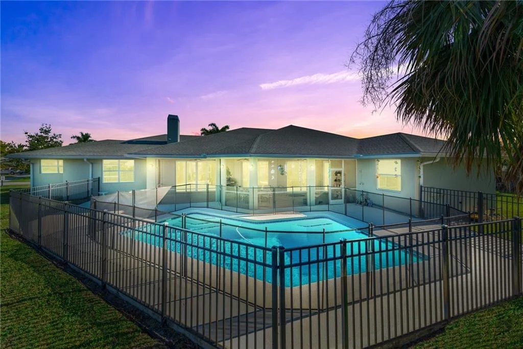 Photo of 2340 NW Bay Colony Drive