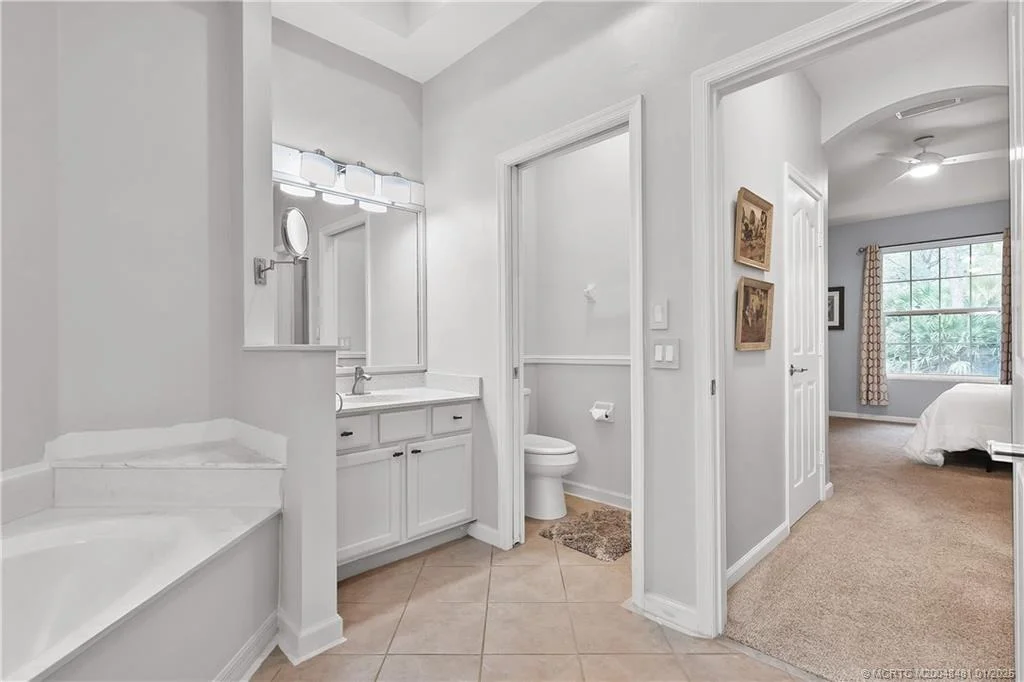 Photo of 600 NW Red Pine Way