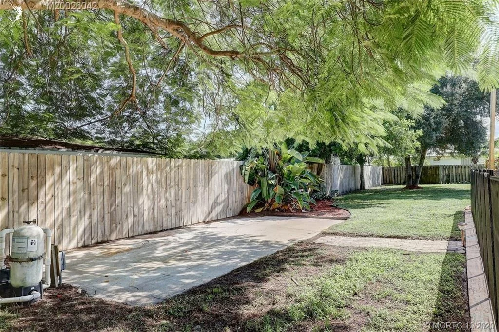Photo of 1123 SE Alamanda Lane