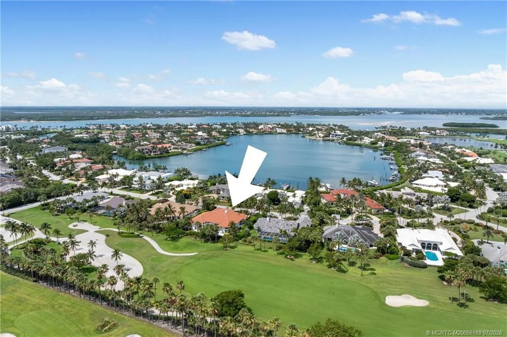 Photo of 6841 SE Harbor Circle