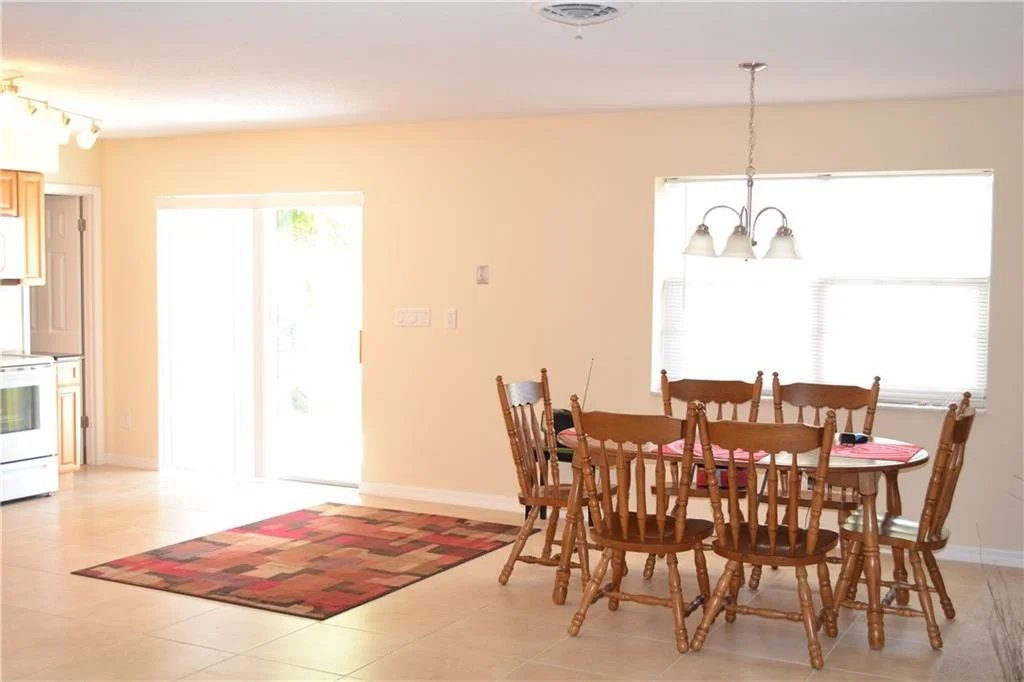 Photo of 1275 NW Pine Ridge Trail