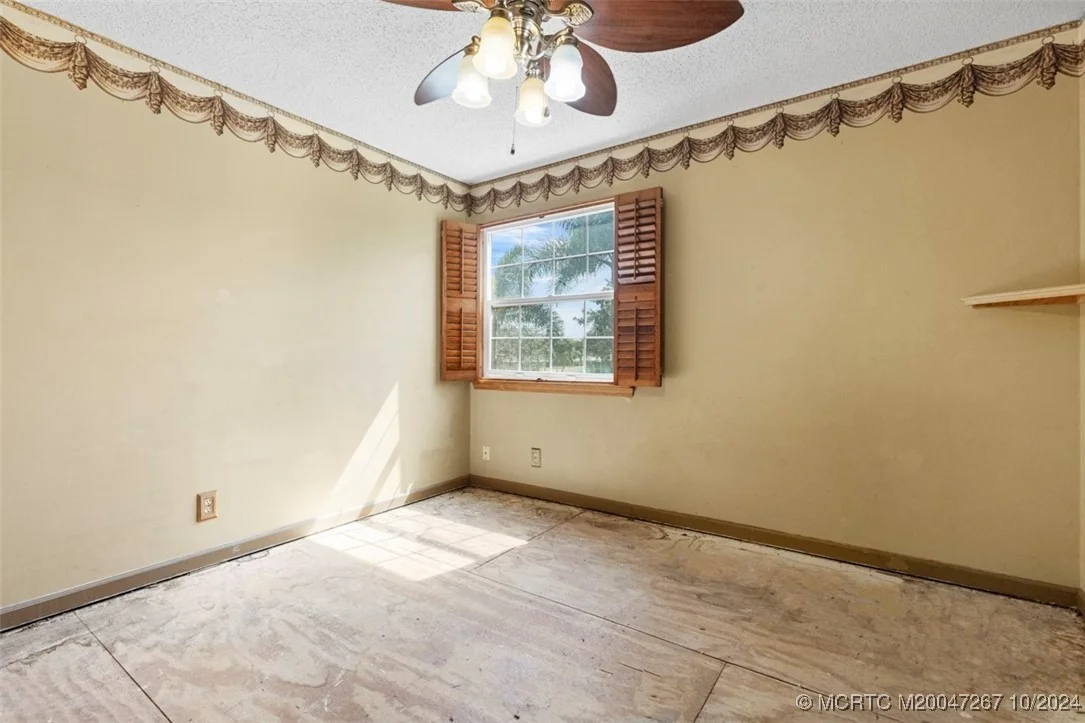 Photo of 3463 SE Narragansett Terrace