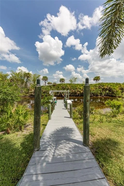 Photo of 455 SW Lost River Road
