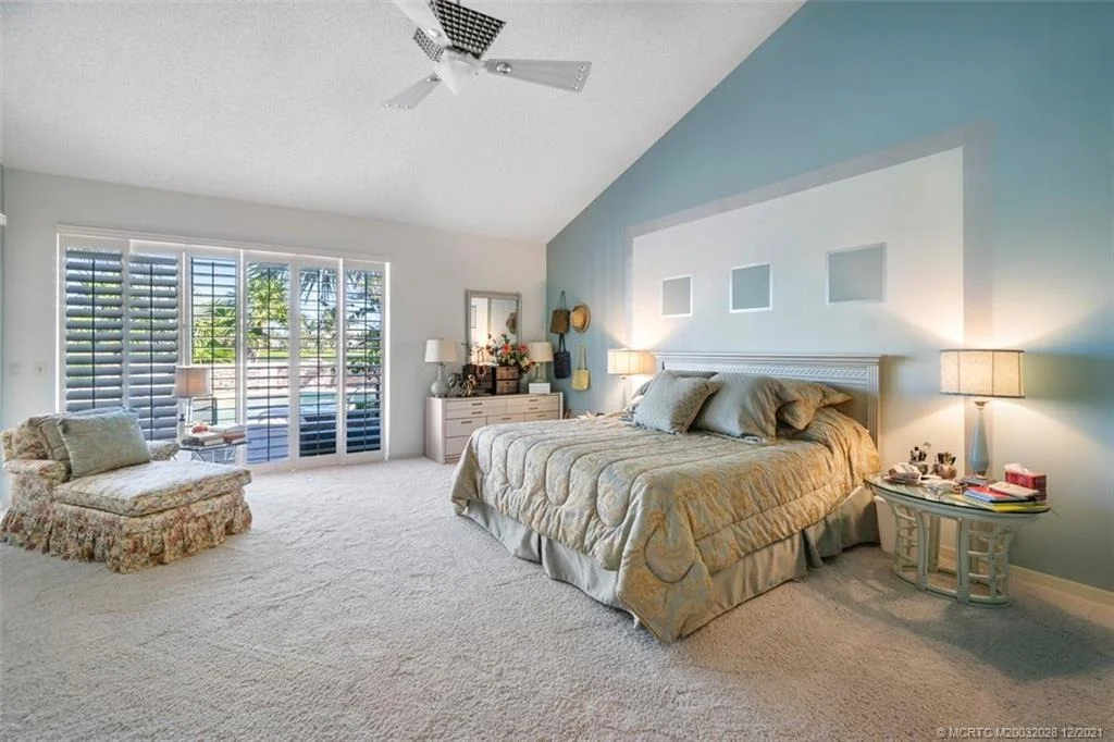 Photo of 6947 SE Harbor Circle