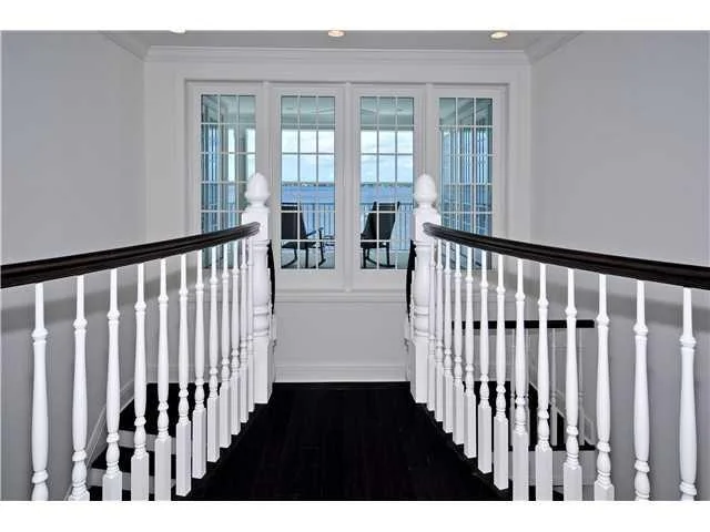 Photo of 1455 SE RIVERSIDE Drive