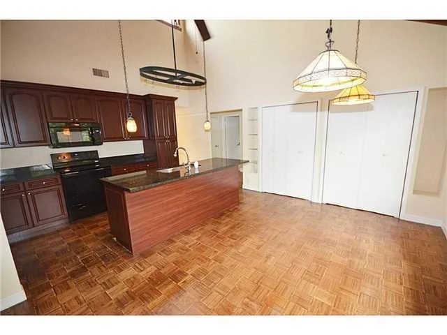 Photo of 4882 SE Bayshore Terrace