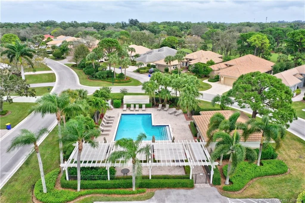 Photo of 3290 SE Cambridge Drive