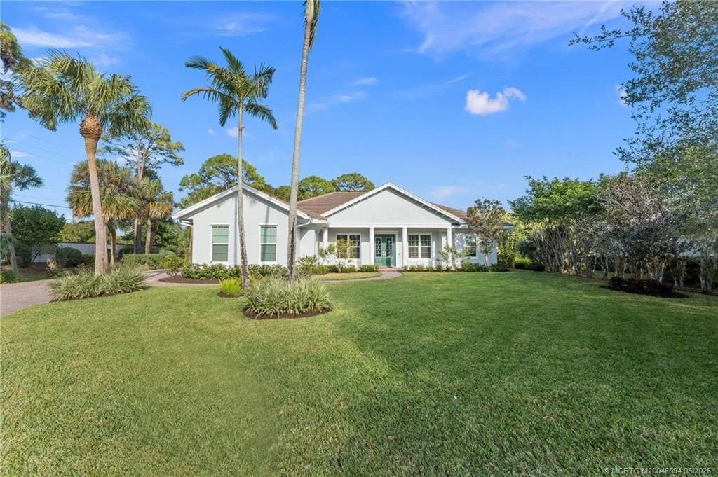 Photo of 1680 SE Cypress Glen Way