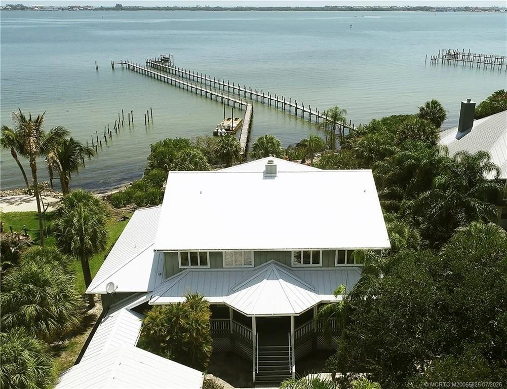 Photo of 114 N Sewalls Point Road