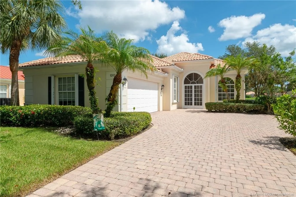 Photo of 1313 SW Balmoral Trace