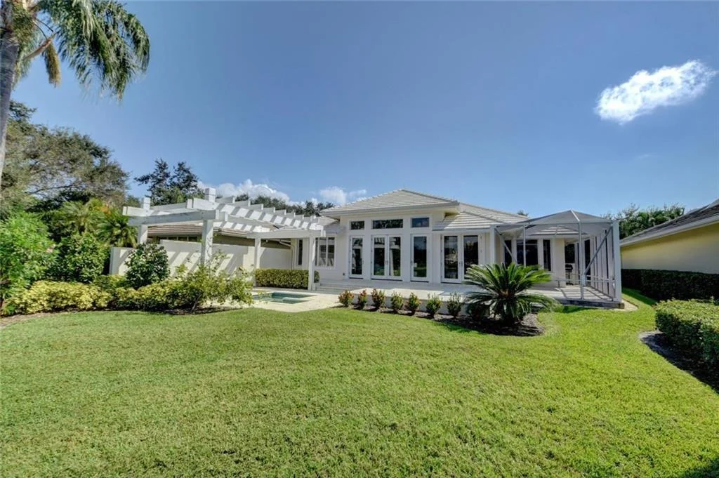 Photo of 3422 SE Cambridge Drive