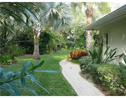 Photo of 10 Oak Hill Way