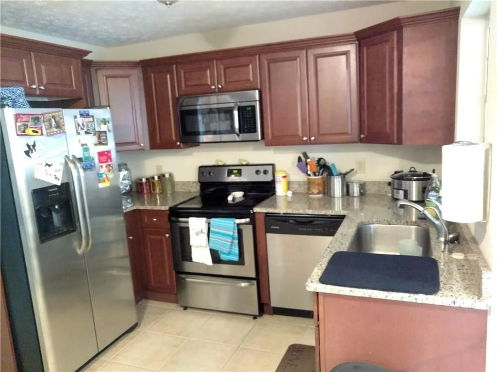 Photo of 3222 SE Hibiscus Street