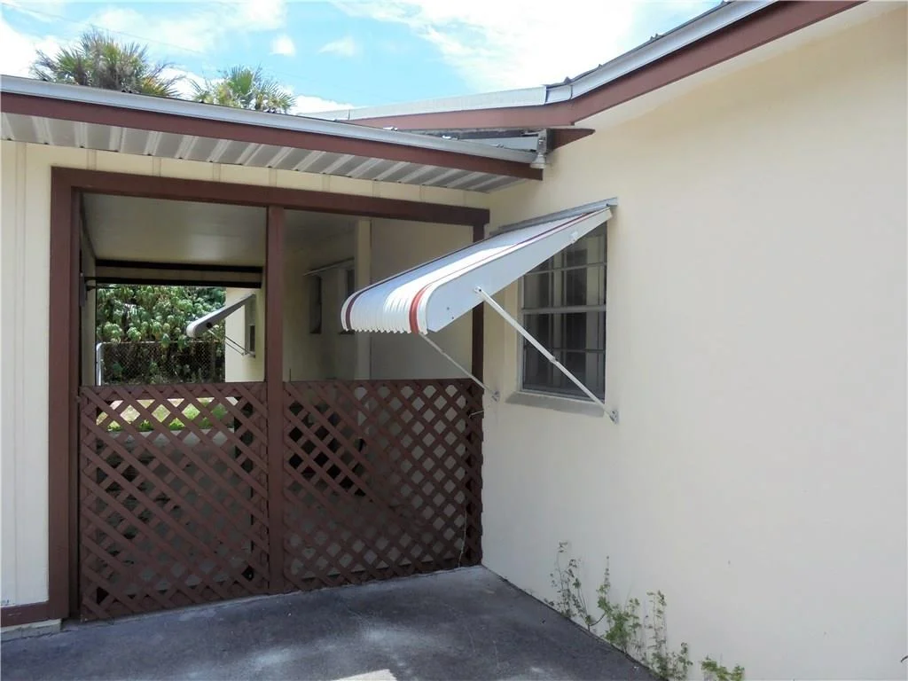 Photo of 1015 NE Oceanview Circle