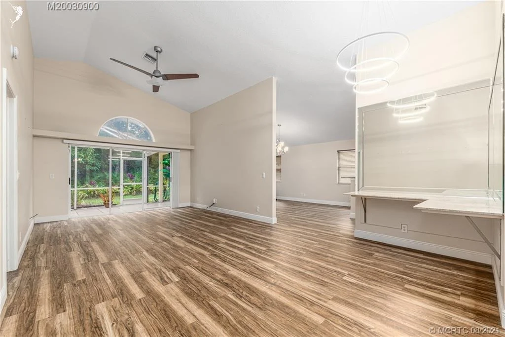 Photo of 7204 SE Seagate Lane