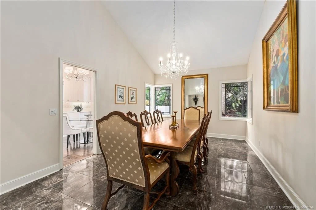 Photo of 12 Oakwood Drive
