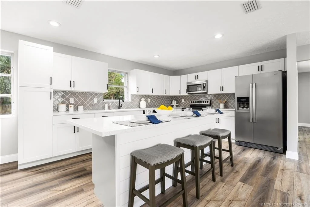 Photo of 693 NW Spruce Ridge Drive