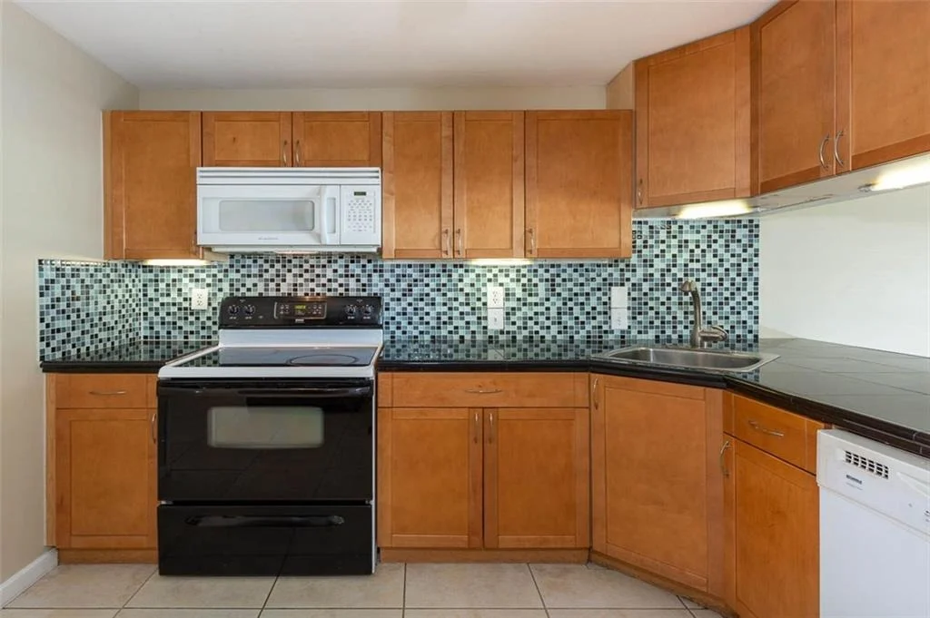 Photo of 414 SE Fini Drive