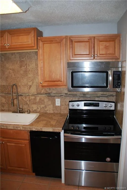 Photo of 2340 NE Rustic Way
