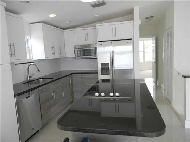 Photo of 10 Nettles Boulevard