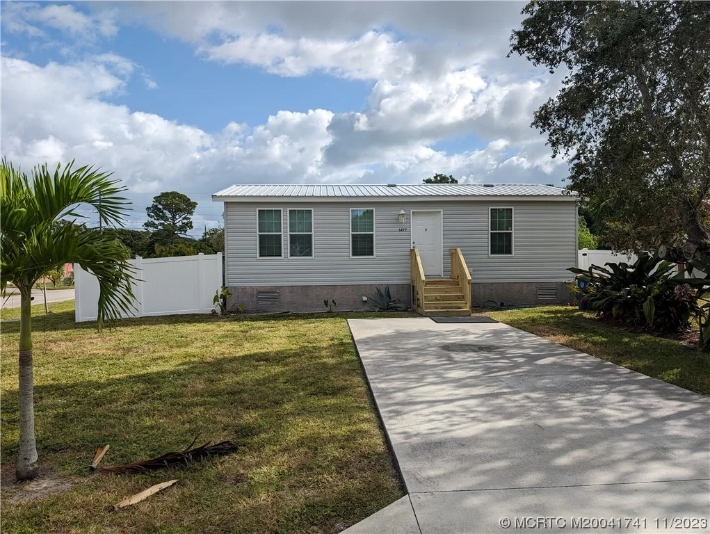 Photo of 5277 SE Driftwood Avenue