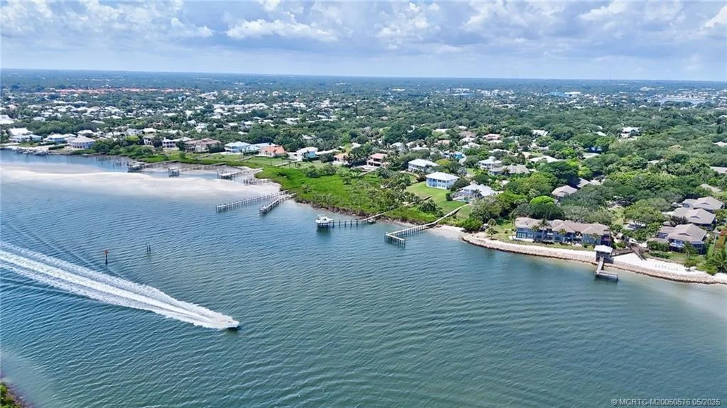 Photo of 5327 SE Reef Way